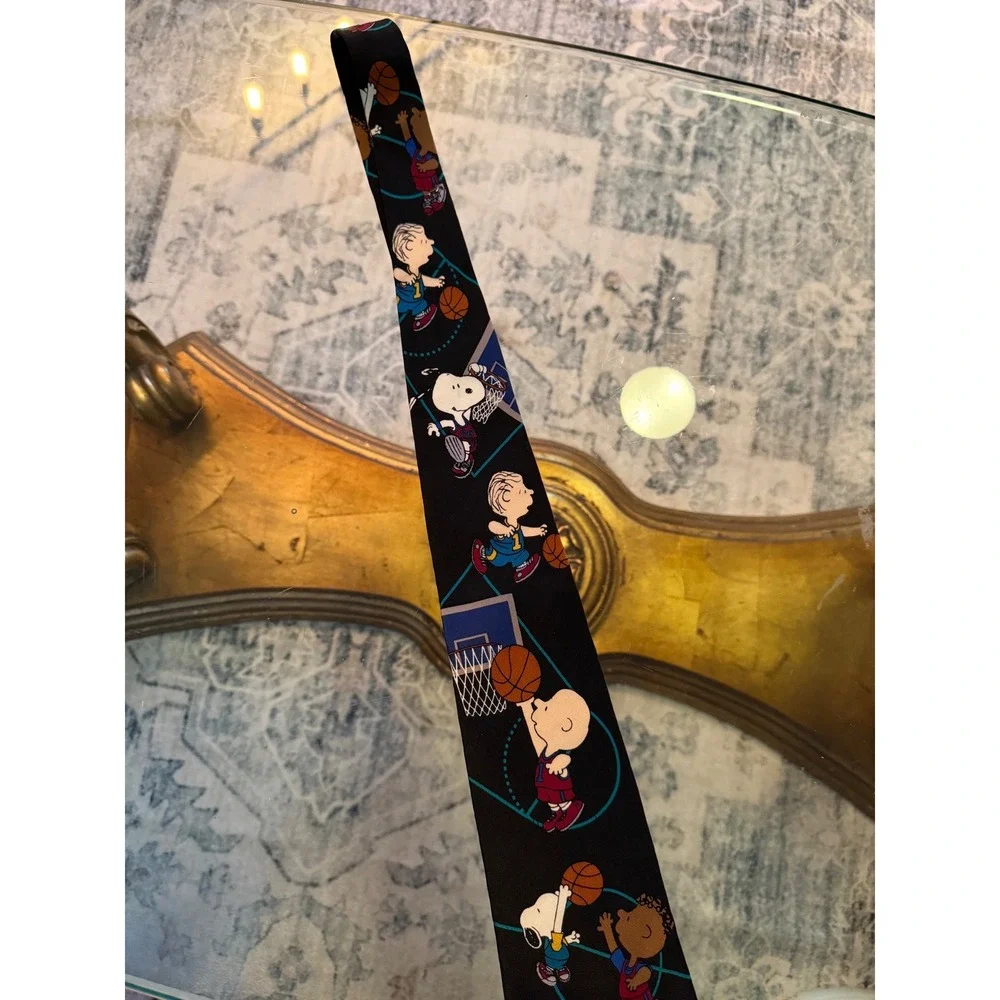 Vintage Peanuts Snoopy Basketball Necktie Black Silk Novelty Tie Charlie Brown